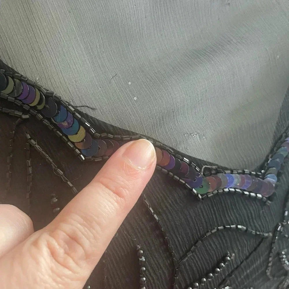 VTG 80’s Laurence Kazar Black Silk Rainbow Iridescent Sequin Rose Mesh Top M 176 - Picture 4 of 15